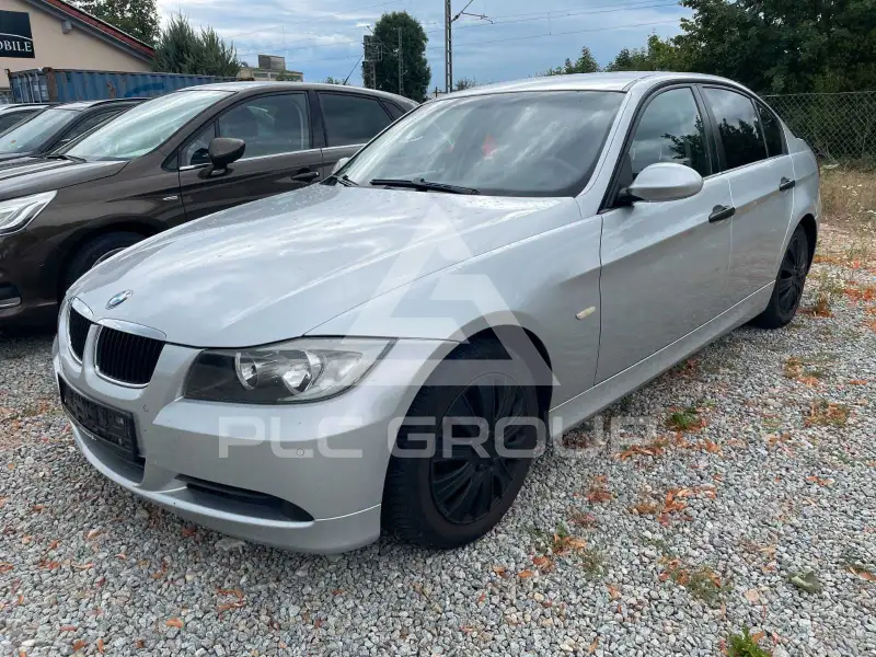 2005 BMW 320
