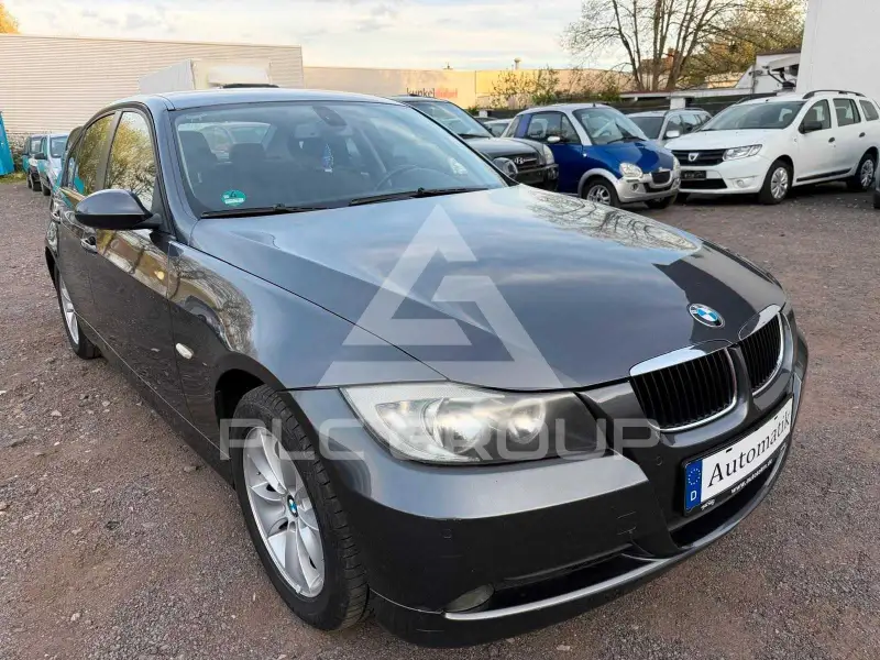 2005 BMW 320