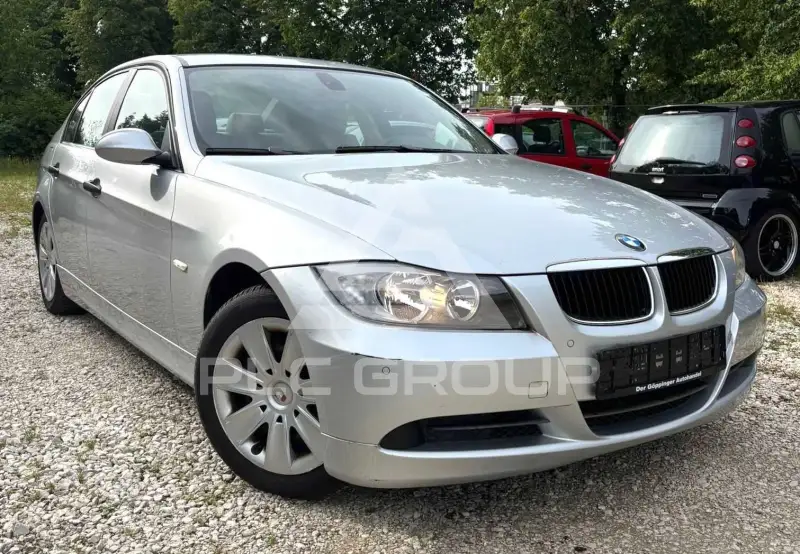 2005 BMW 320