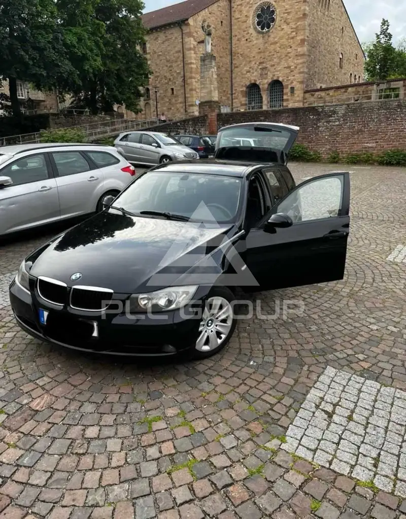 2005 BMW 320