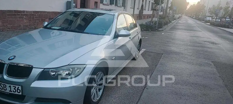 2005 BMW 320