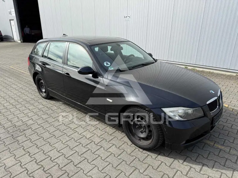 2005 BMW 320