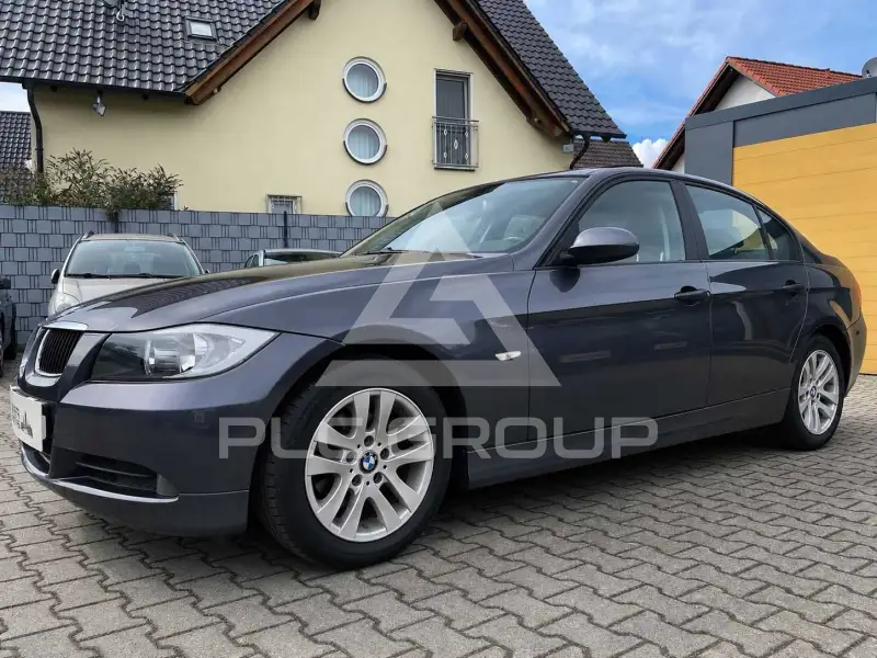 2005 BMW 320