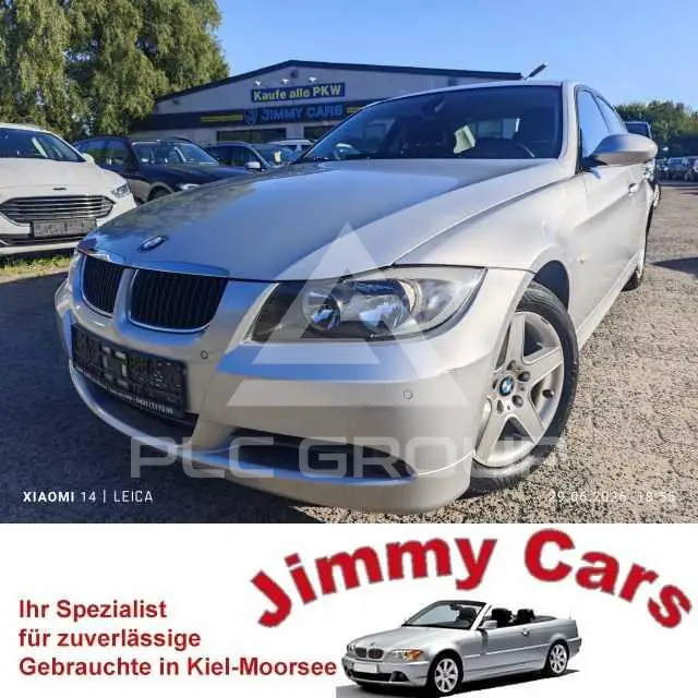 2005 BMW 320