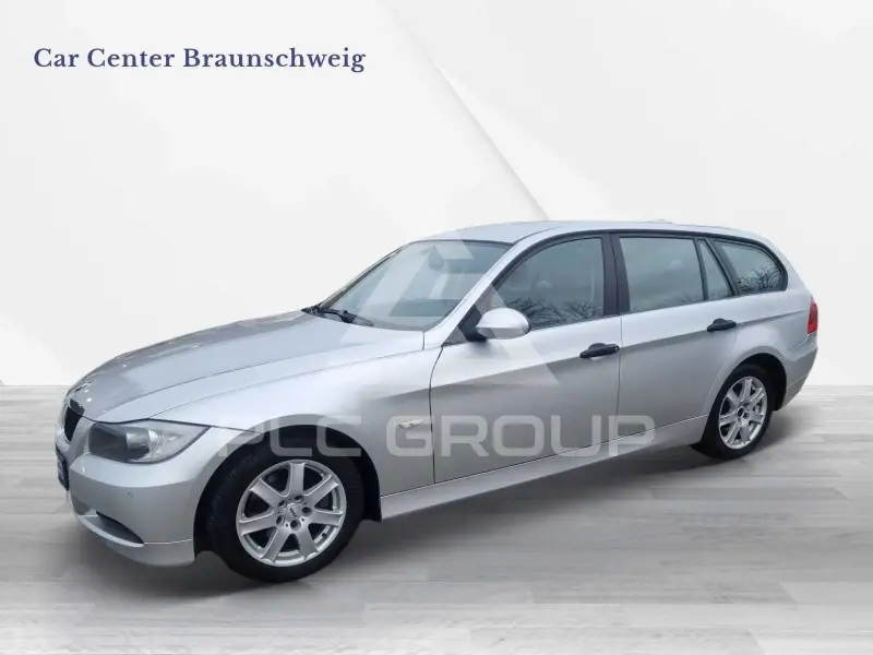 2005 BMW 320