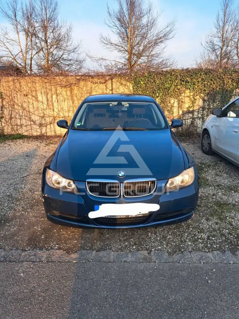 2005 BMW 320