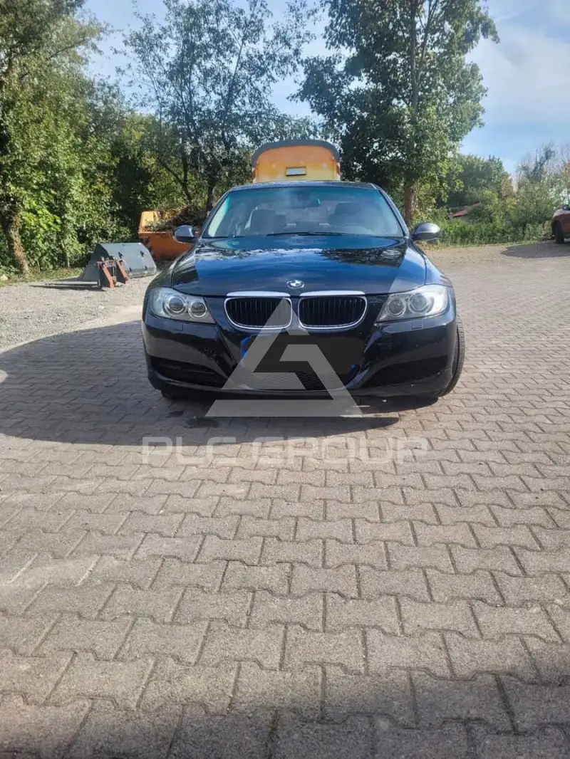 2005 BMW 320