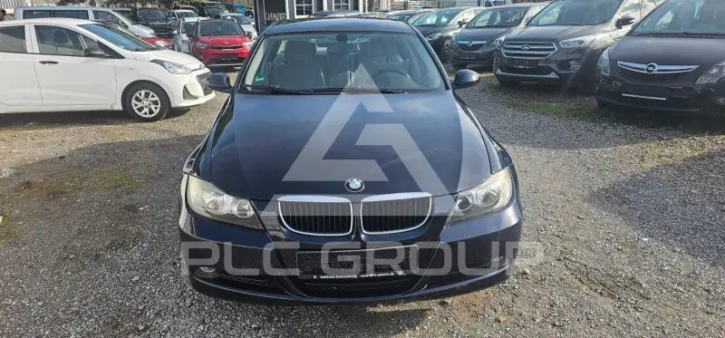 2005 BMW 320