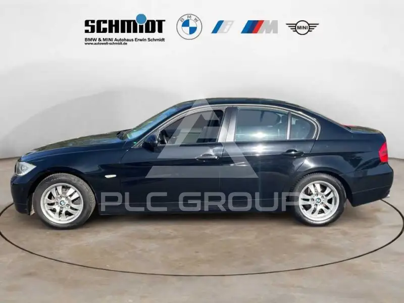 2005 BMW 320