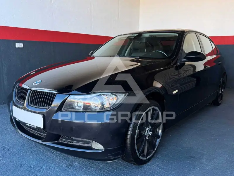 2005 BMW 320