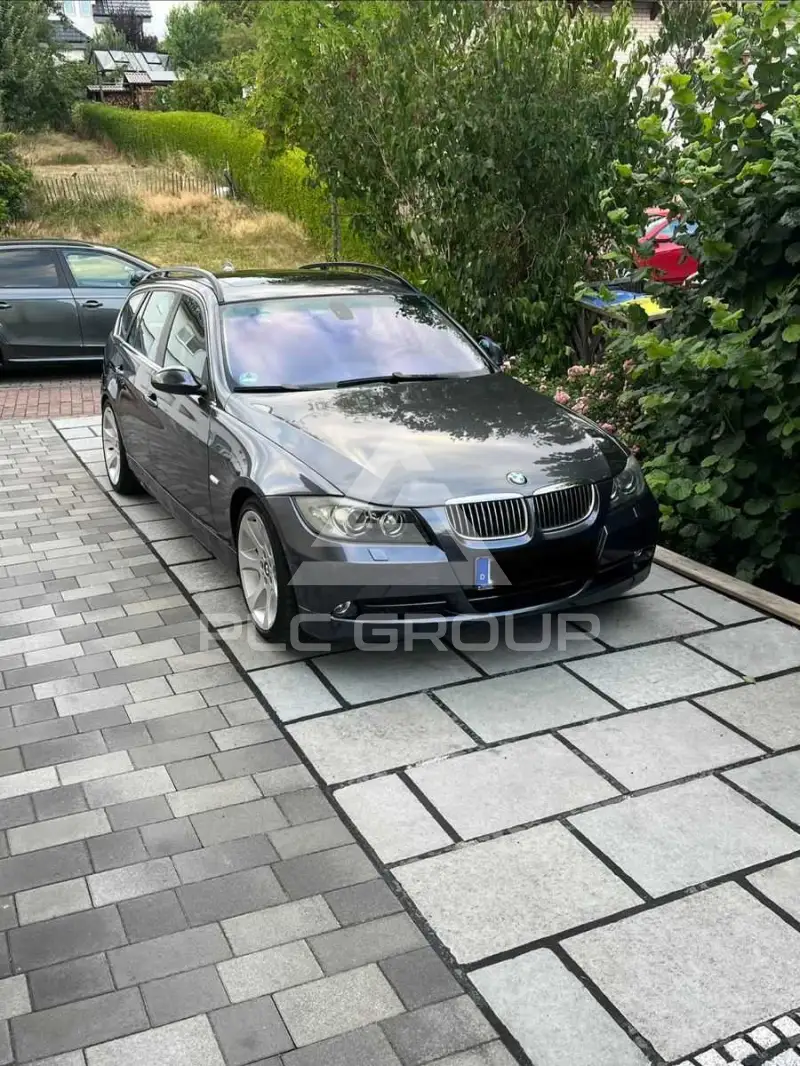 2005 BMW 330