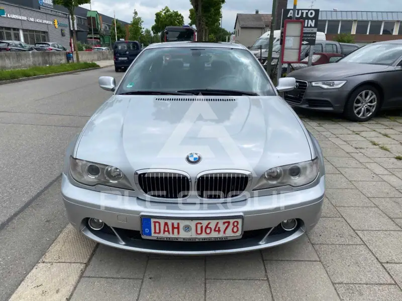 2005 BMW 330