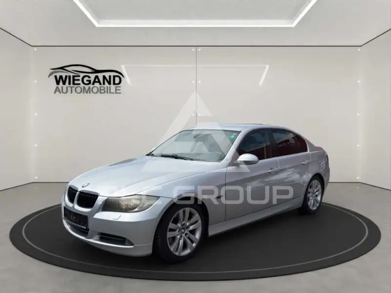 2005 BMW 330