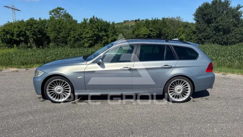 2005 BMW 330