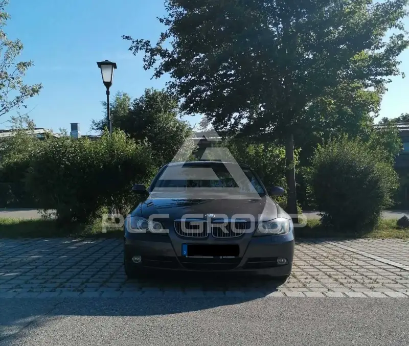 2005 BMW 330