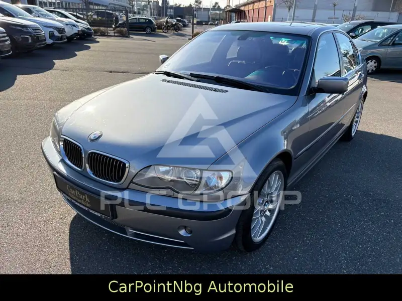 2005 BMW 330