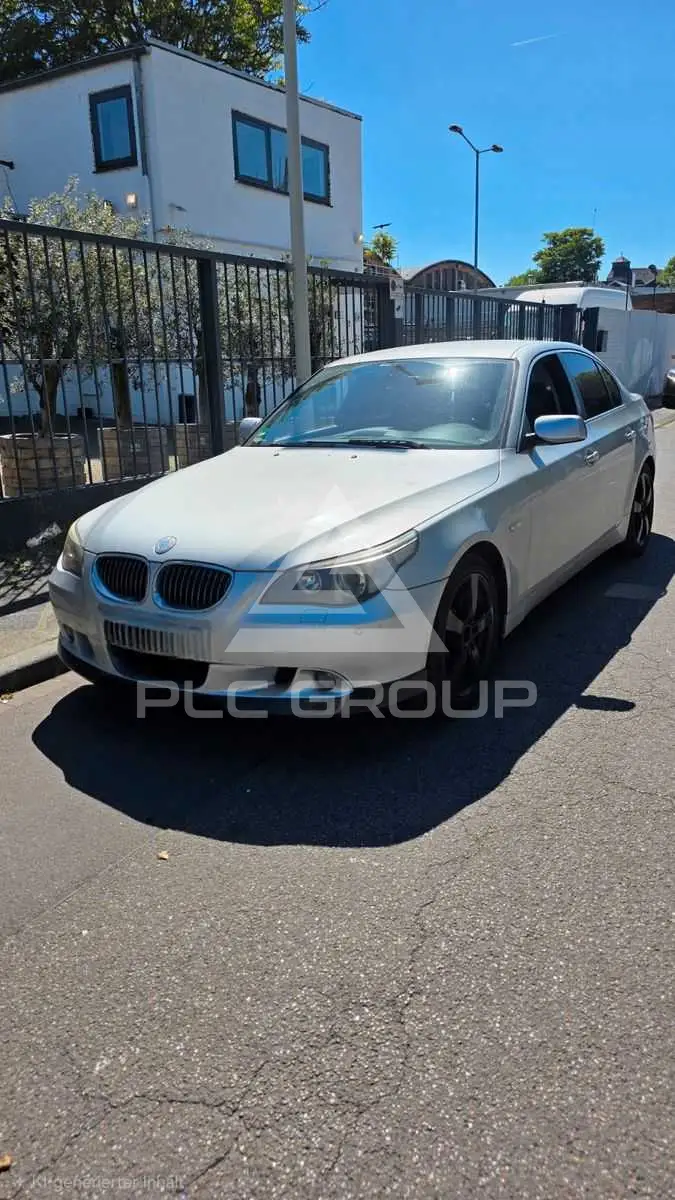 2005 BMW 540