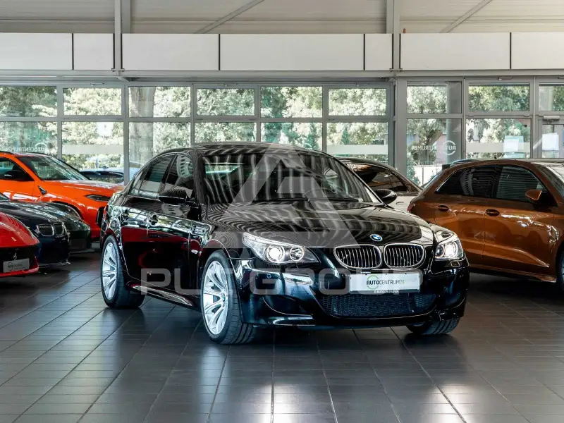 2005 BMW M5