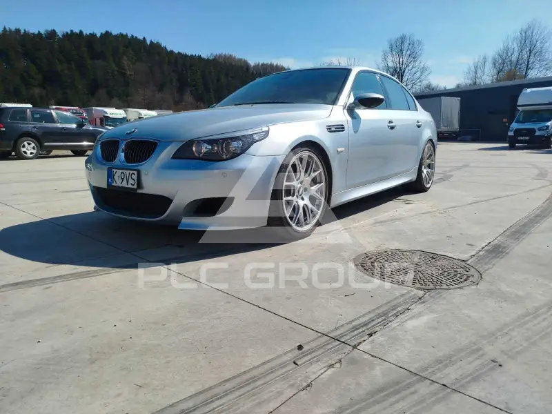 2005 BMW M5