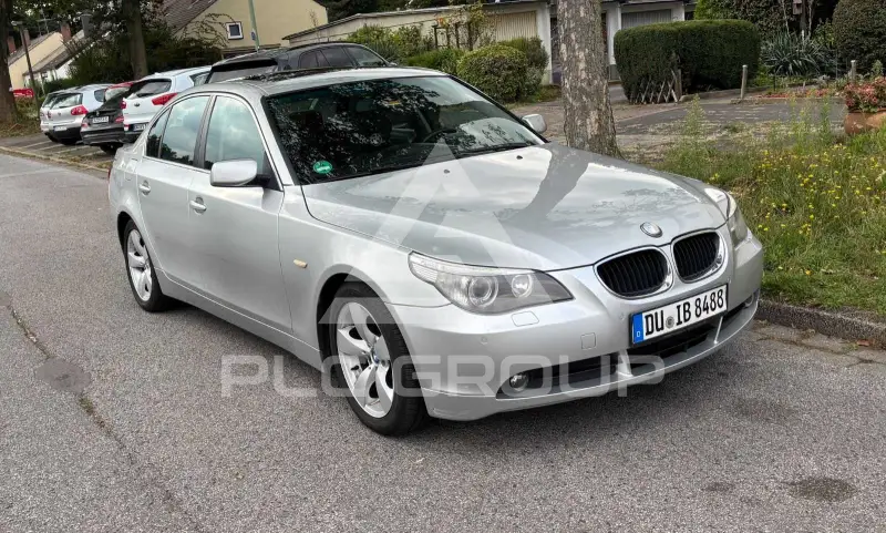 2005 BMW 520