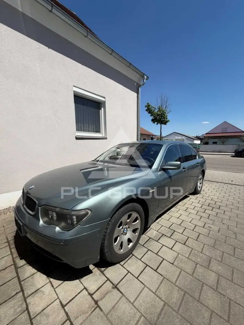 2005 BMW 730