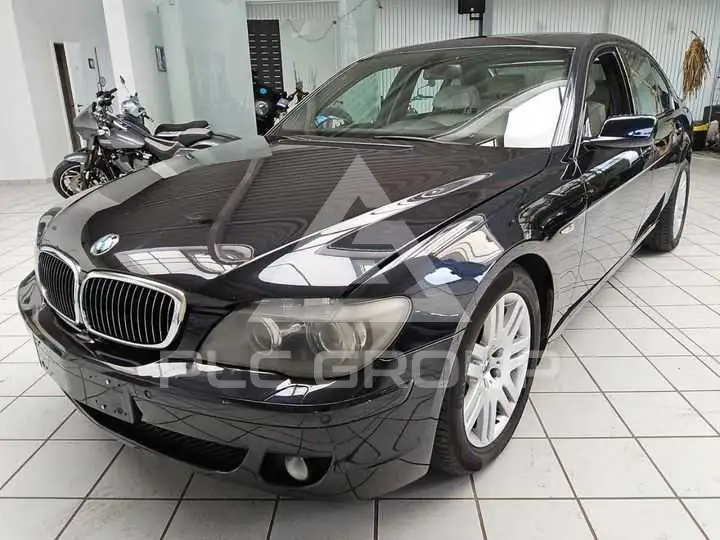 2005 BMW 730