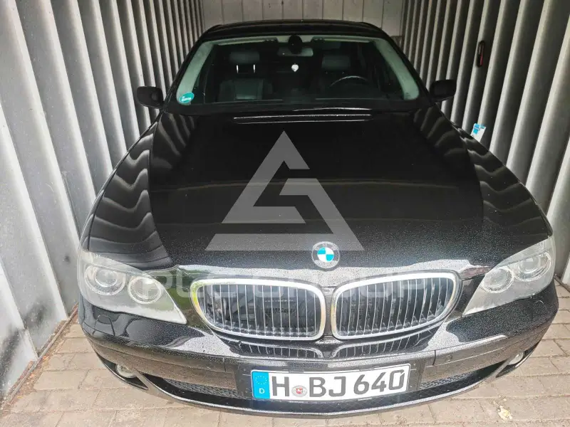 2005 BMW 730