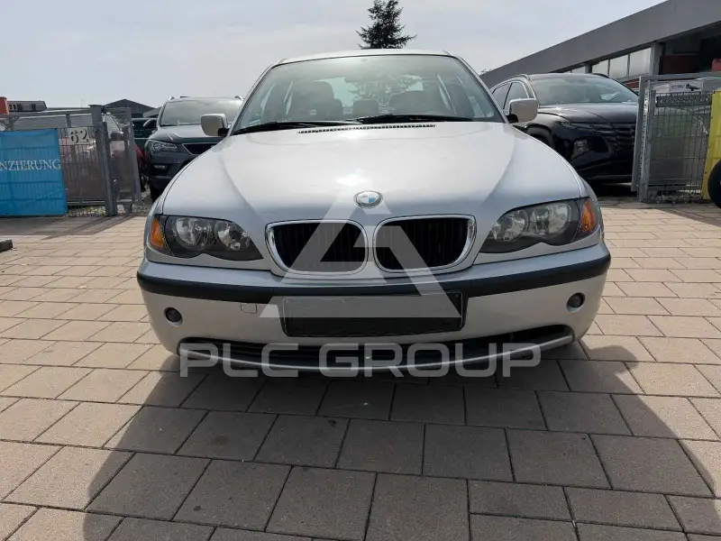 2005 BMW 318