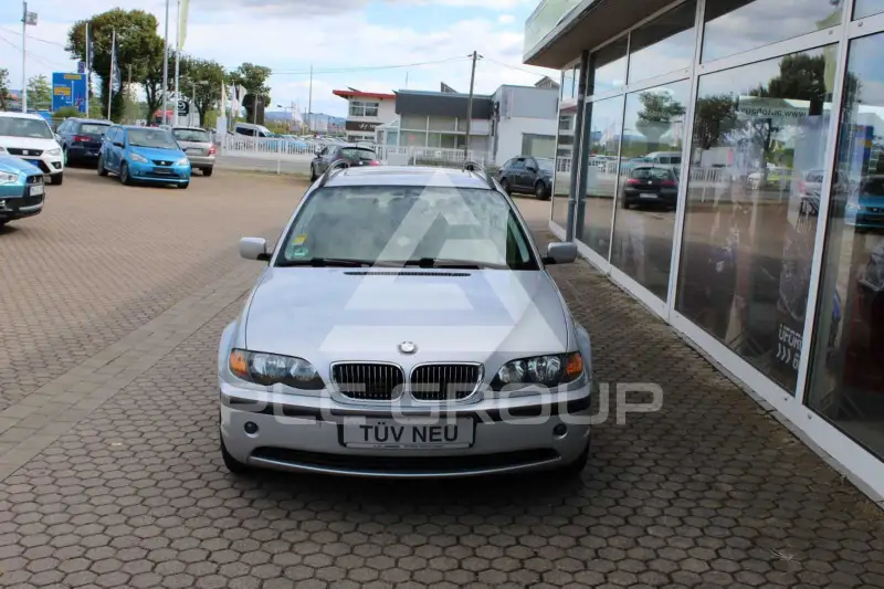 2005 BMW 318