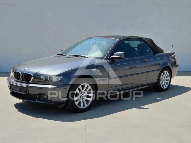 2005 BMW 318
