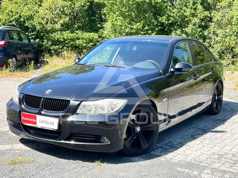 2005 BMW 318