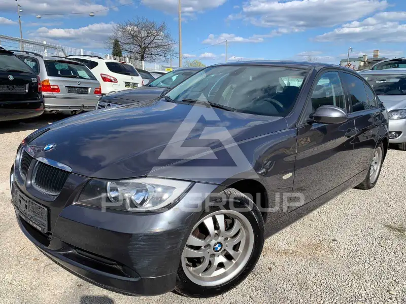 2005 BMW 318