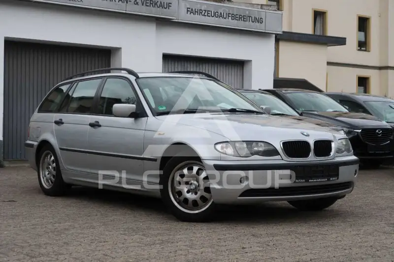 2005 BMW 318