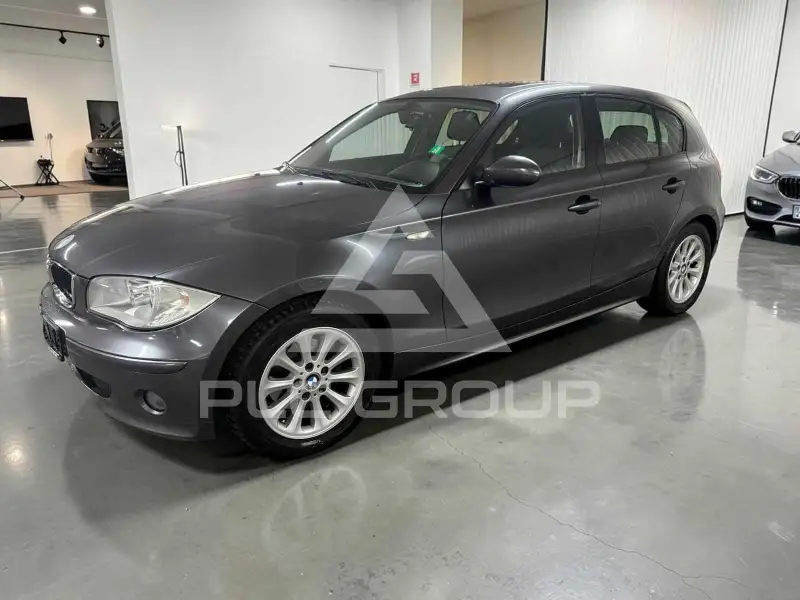 2005 BMW 120