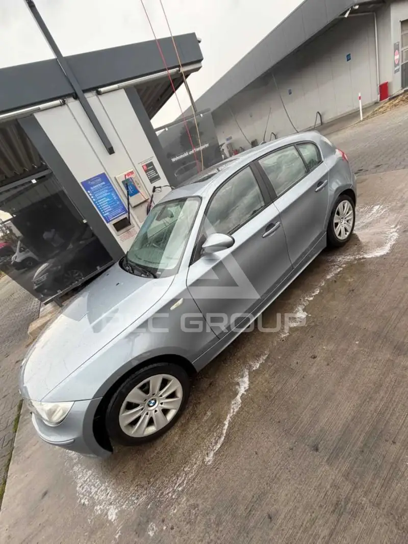 2005 BMW 120