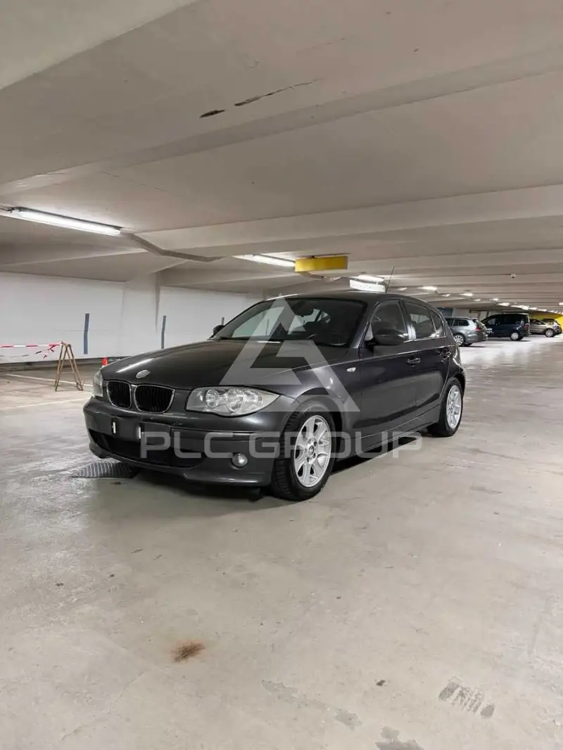 2005 BMW 120