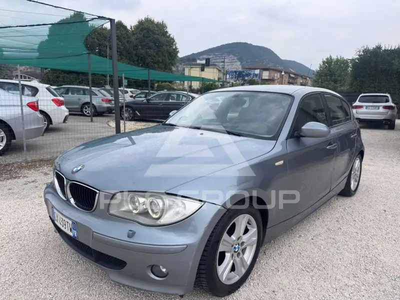 2005 BMW 120
