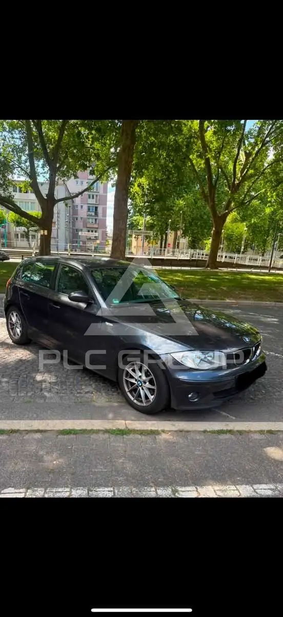 2005 BMW 120