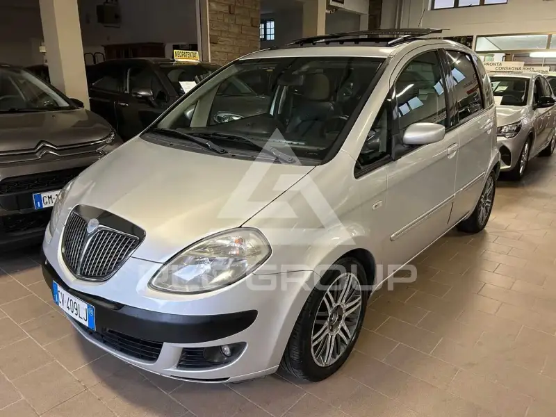 2005 Lancia Musa