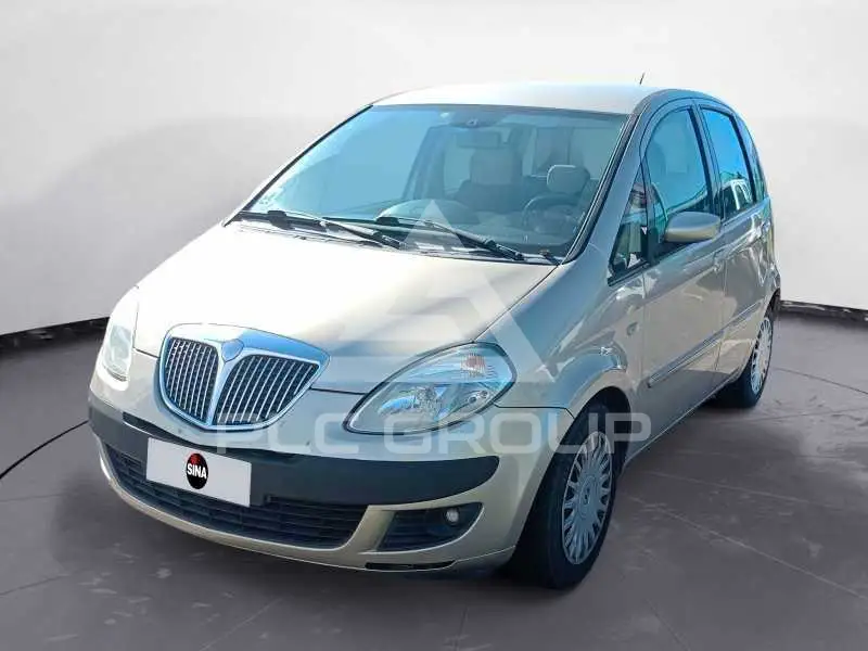 2005 Lancia Musa
