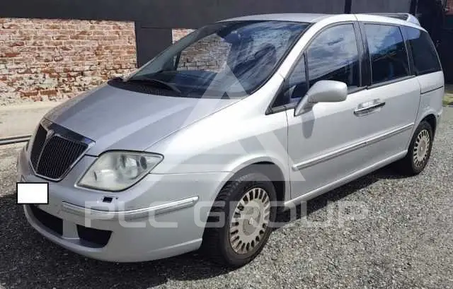 2005 Lancia Phedra