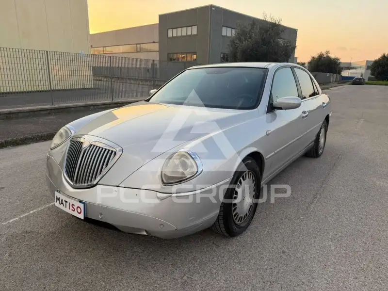 2005 Lancia Thesis