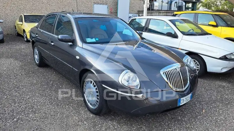 2005 Lancia Thesis
