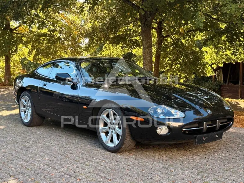 2005 Jaguar XK8
