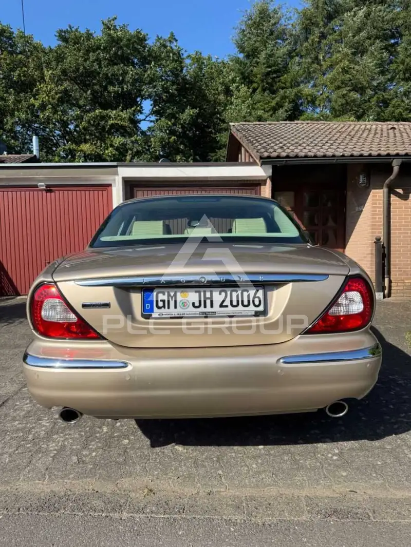 2005 Jaguar XJ