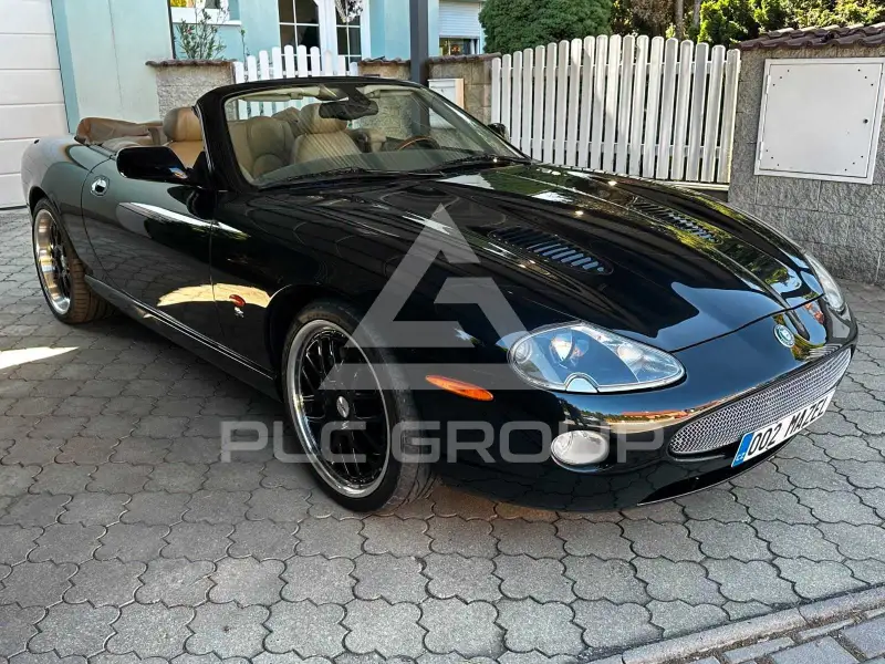 2005 Jaguar XKR