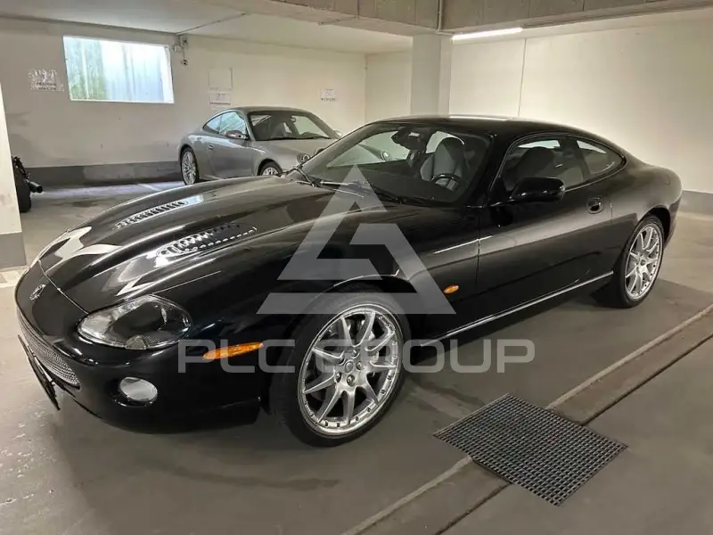 2005 Jaguar XKR