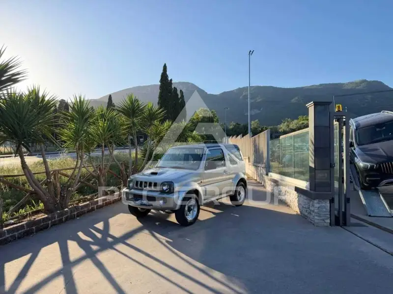 2005 Suzuki Jimny