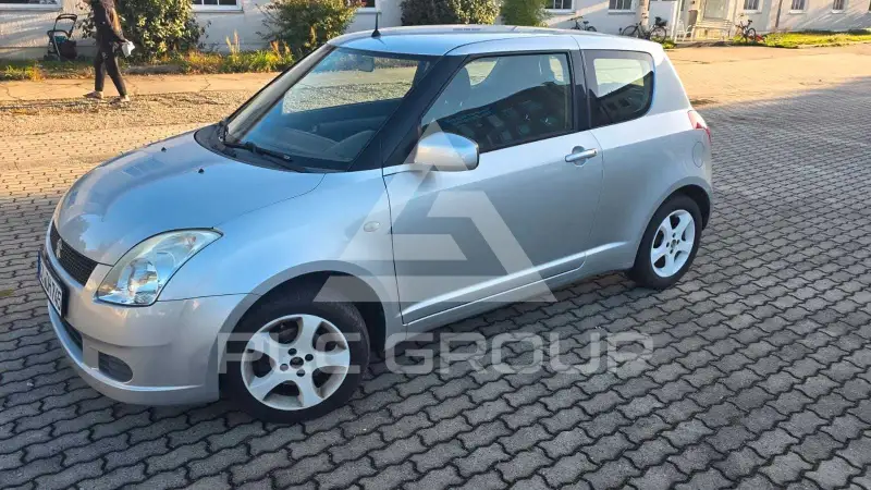 2005 Suzuki SWIFT