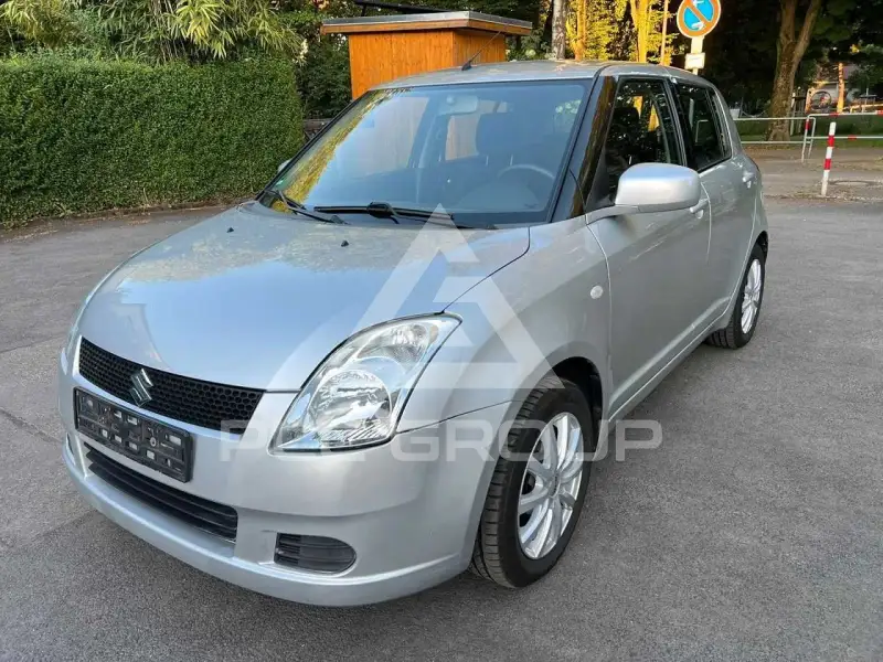 2005 Suzuki SWIFT